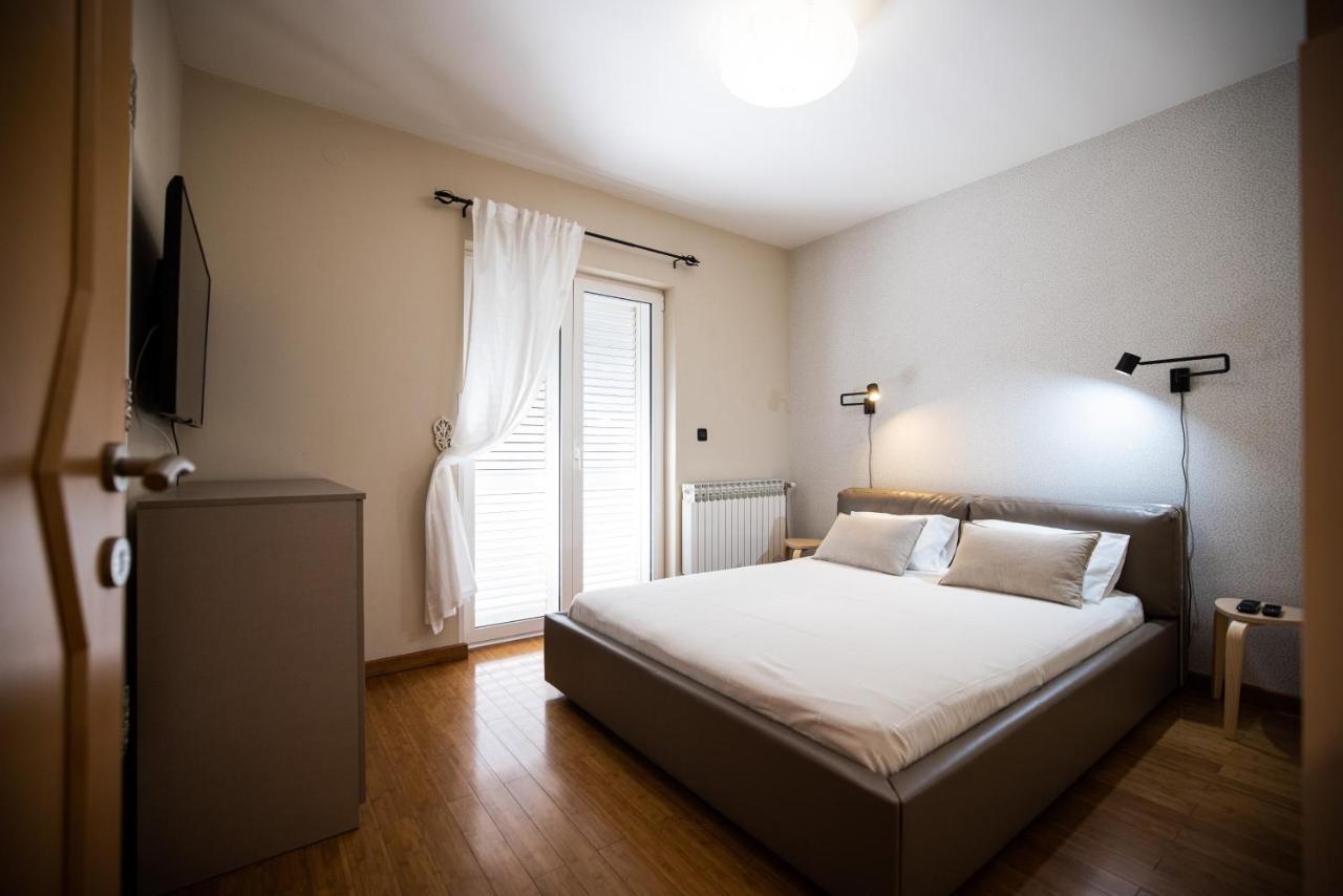 Villa Klaudia With Pool Zadar Ngoại thất bức ảnh